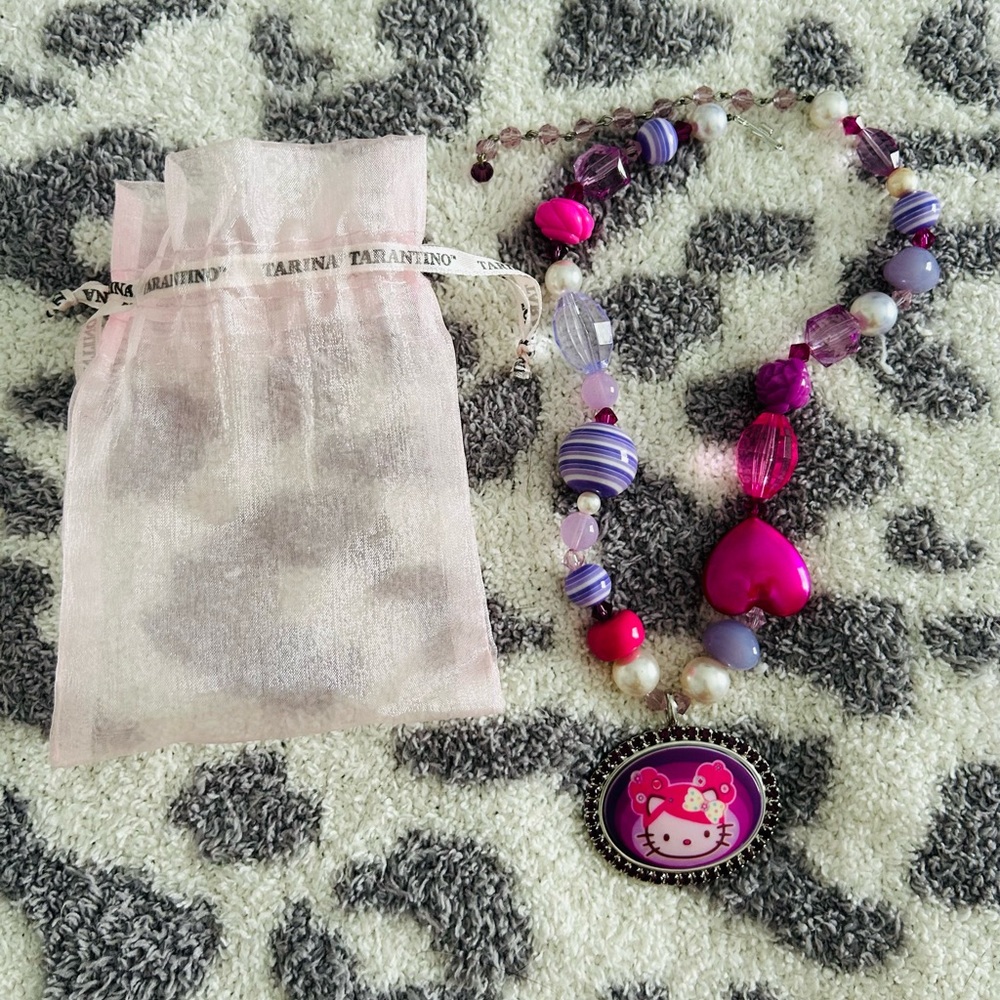 Tarina Tarantino pink head necklace